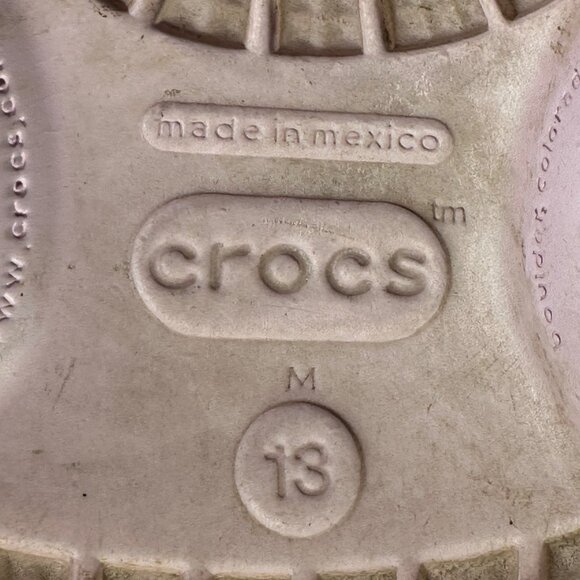 Classic Pink Crocs Clogs Size M 13 Lightweight Slip-On Comfort Shoes - Picture 11 of 11